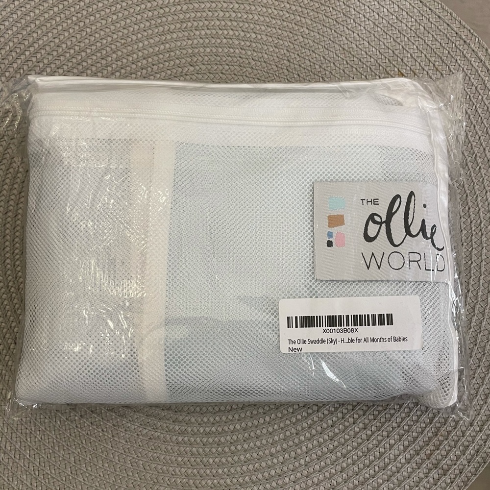 NWT Ollie Swaddle in Sky
